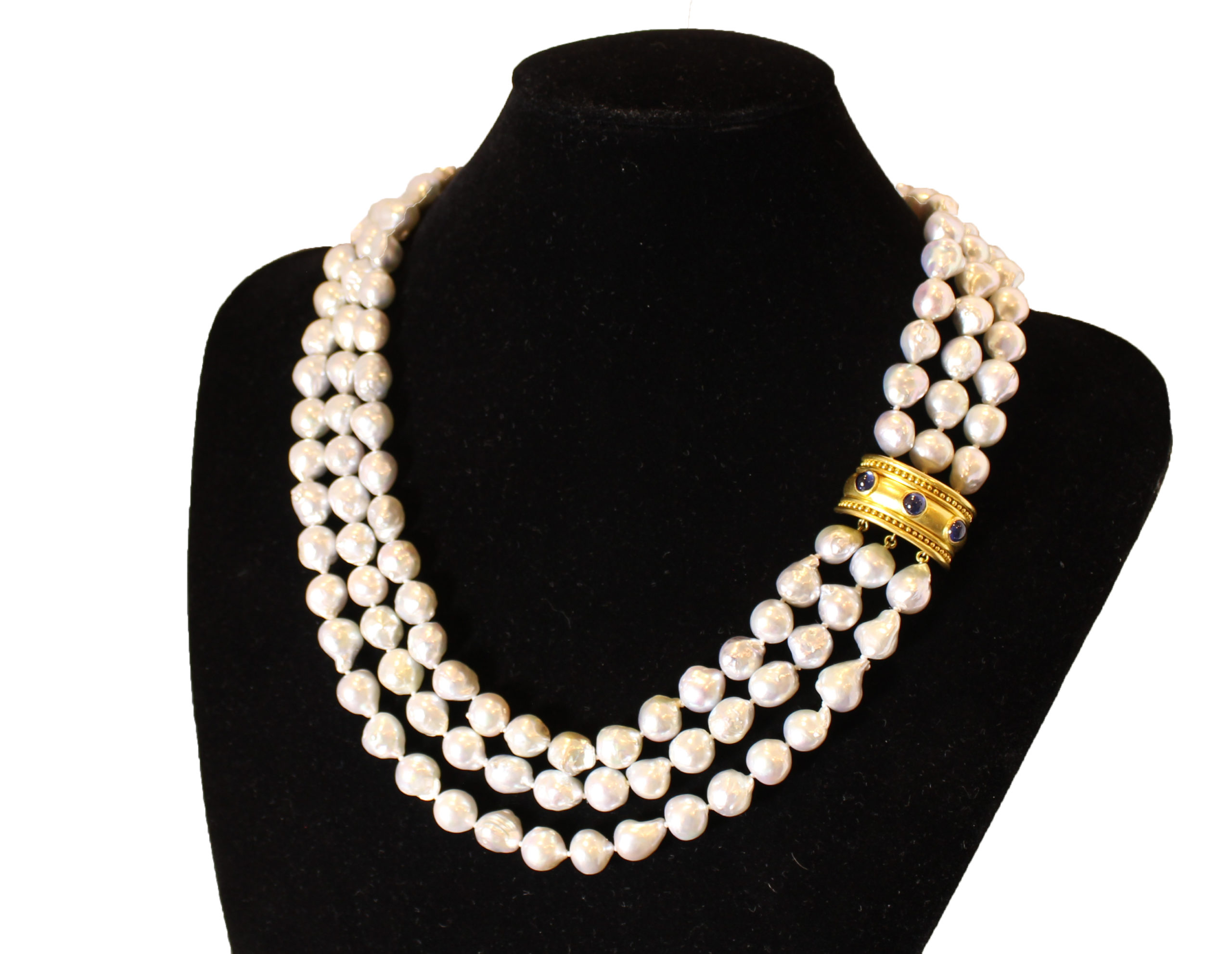 Limited Edition Pearl Necklace with Black Clover Design – Beady Boutique.com