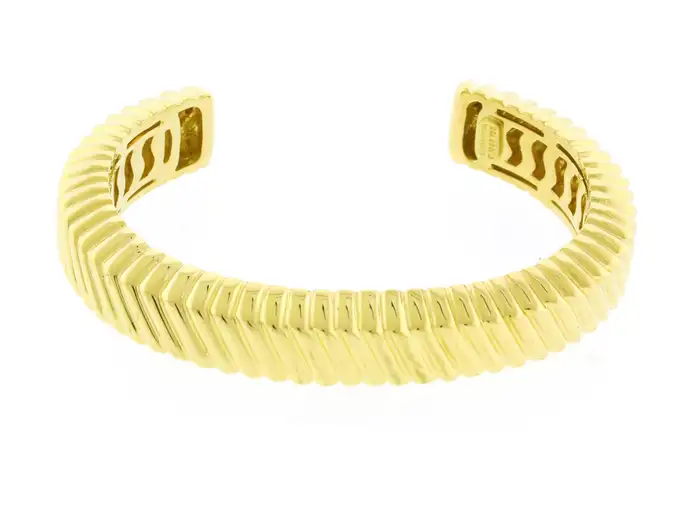 Tiffany & Co. 18K Yellow Gold Ribbed Cuff Bracelet | Pampillonia ...